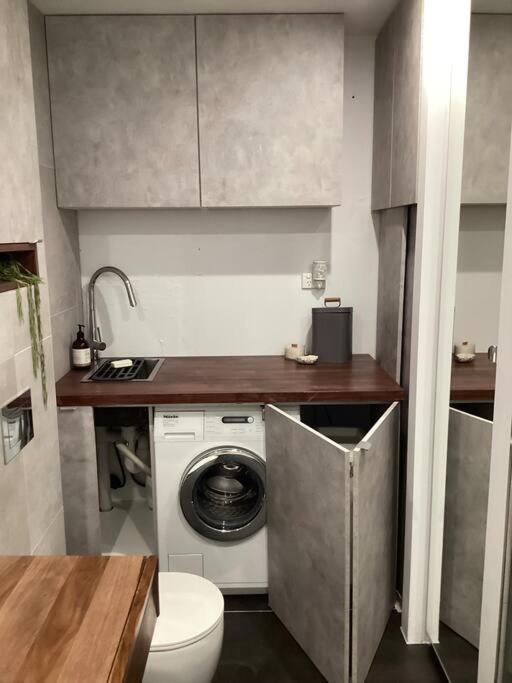 In The Heart Of Port Melbourne Apartment Екстериор снимка