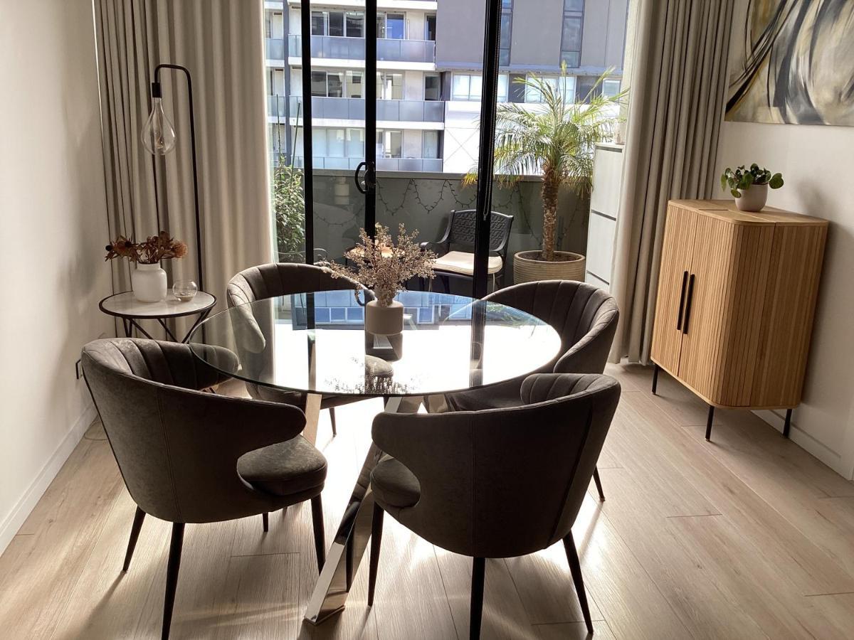 In The Heart Of Port Melbourne Apartment Екстериор снимка