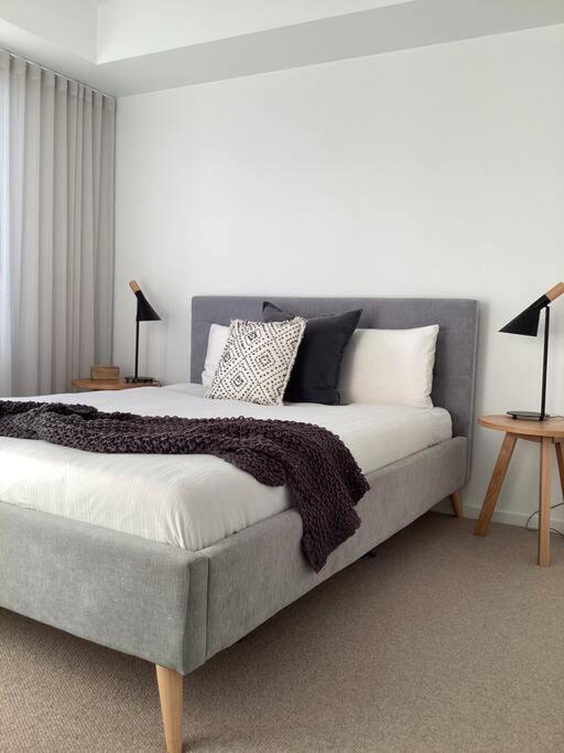 In The Heart Of Port Melbourne Apartment Екстериор снимка