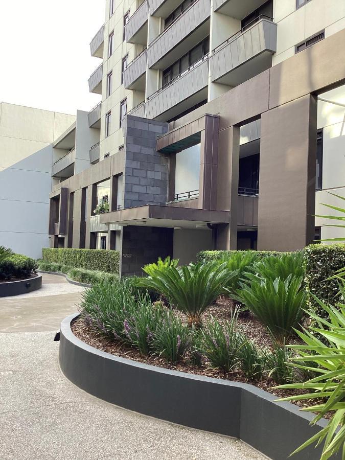 In The Heart Of Port Melbourne Apartment Екстериор снимка
